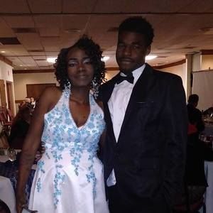 Meet your Posher, Bobbie